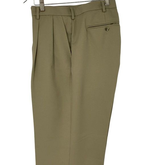 Mens Van Heusen Traveler Pants Polyester Cuffed Plated Khaki NWOT 38 x 32 3688 - Picture 2 of 9